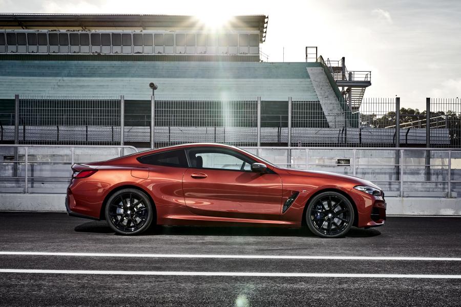  BMW M850i xDrive Carbon Package (G15) 2018 года  (WW) (фото 29 из 287)